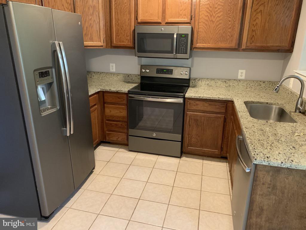 THE ARLINGTON - Residential Lease