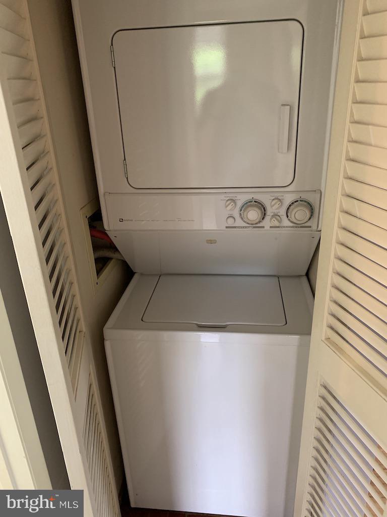 THE ARLINGTON - Residential Lease