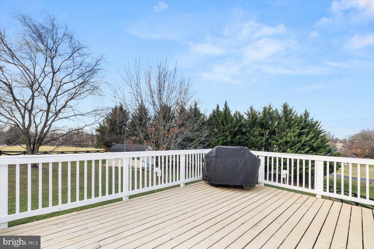 SPRUCE HILL ESTATES - Residential