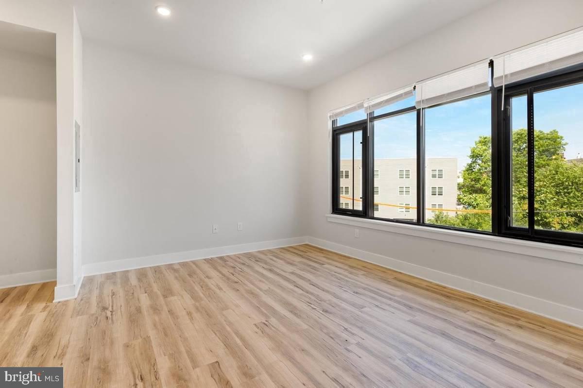 EAST KENSINGTON - Residential Lease