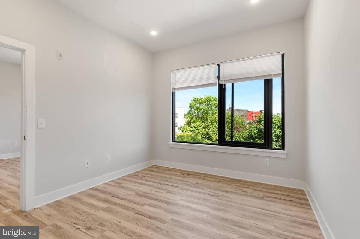 EAST KENSINGTON - Residential Lease