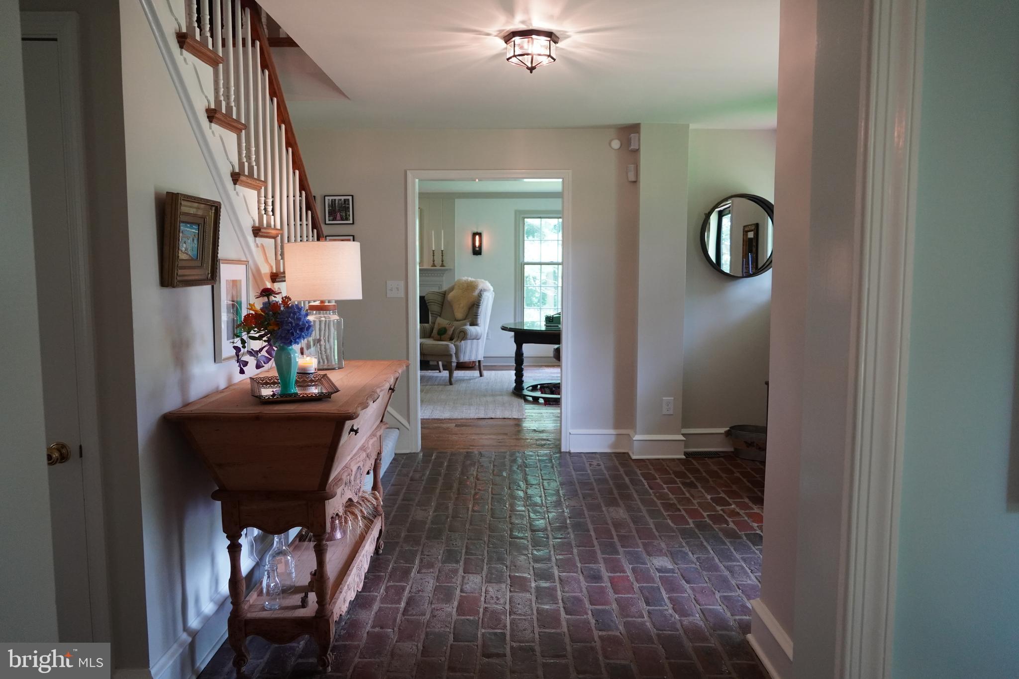 RADNOR HUNT - Residential