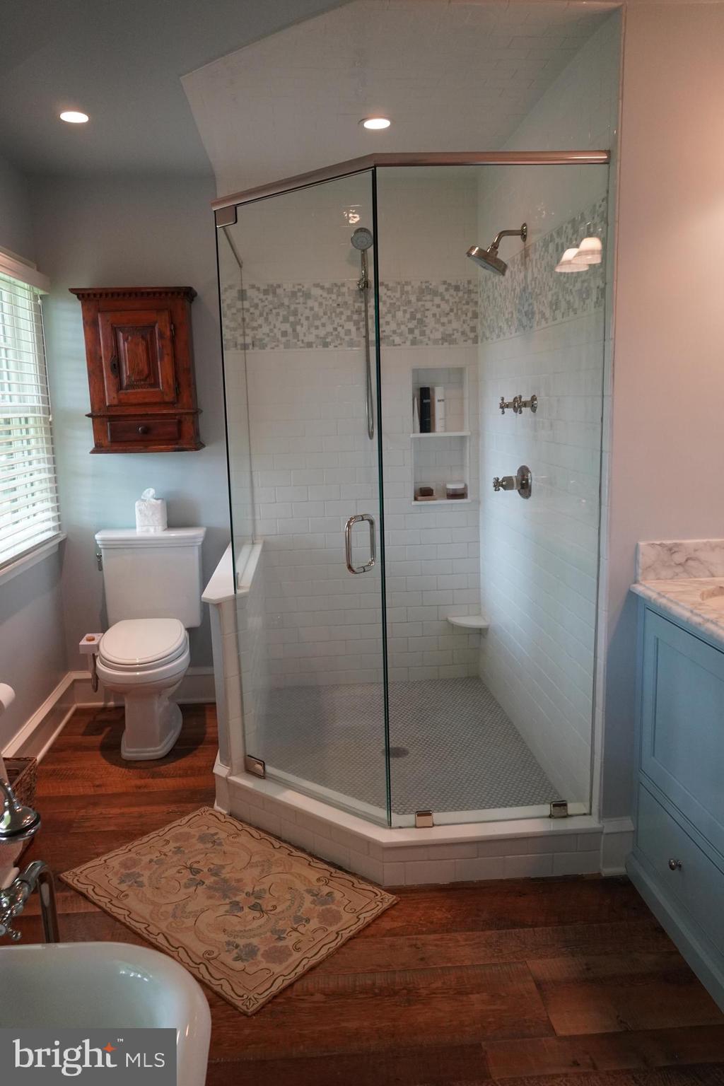 RADNOR HUNT - Residential