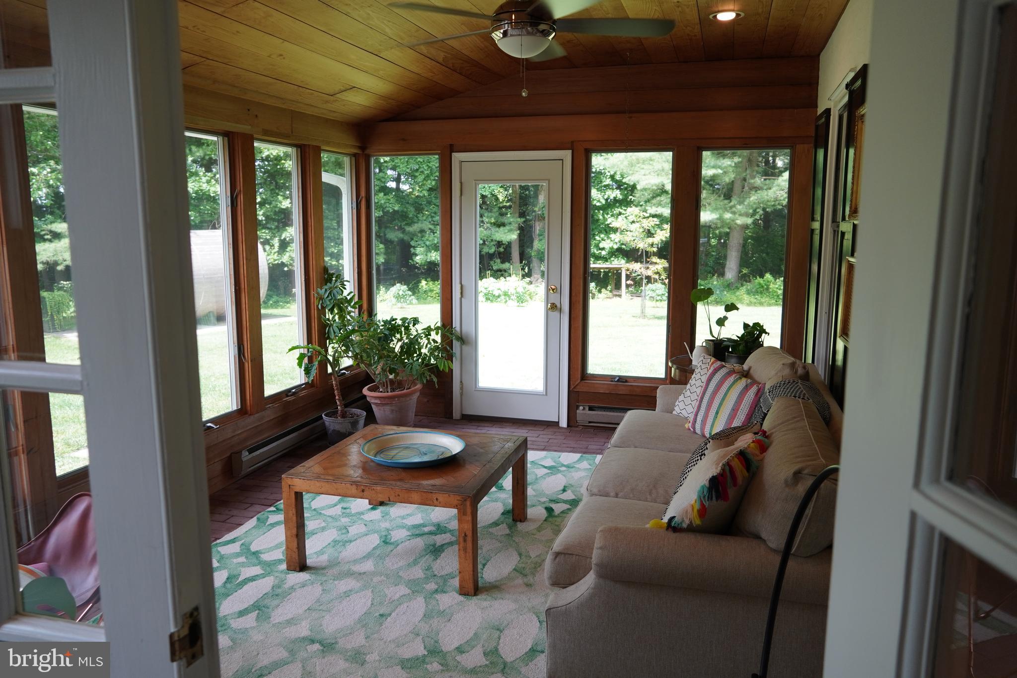 RADNOR HUNT - Residential