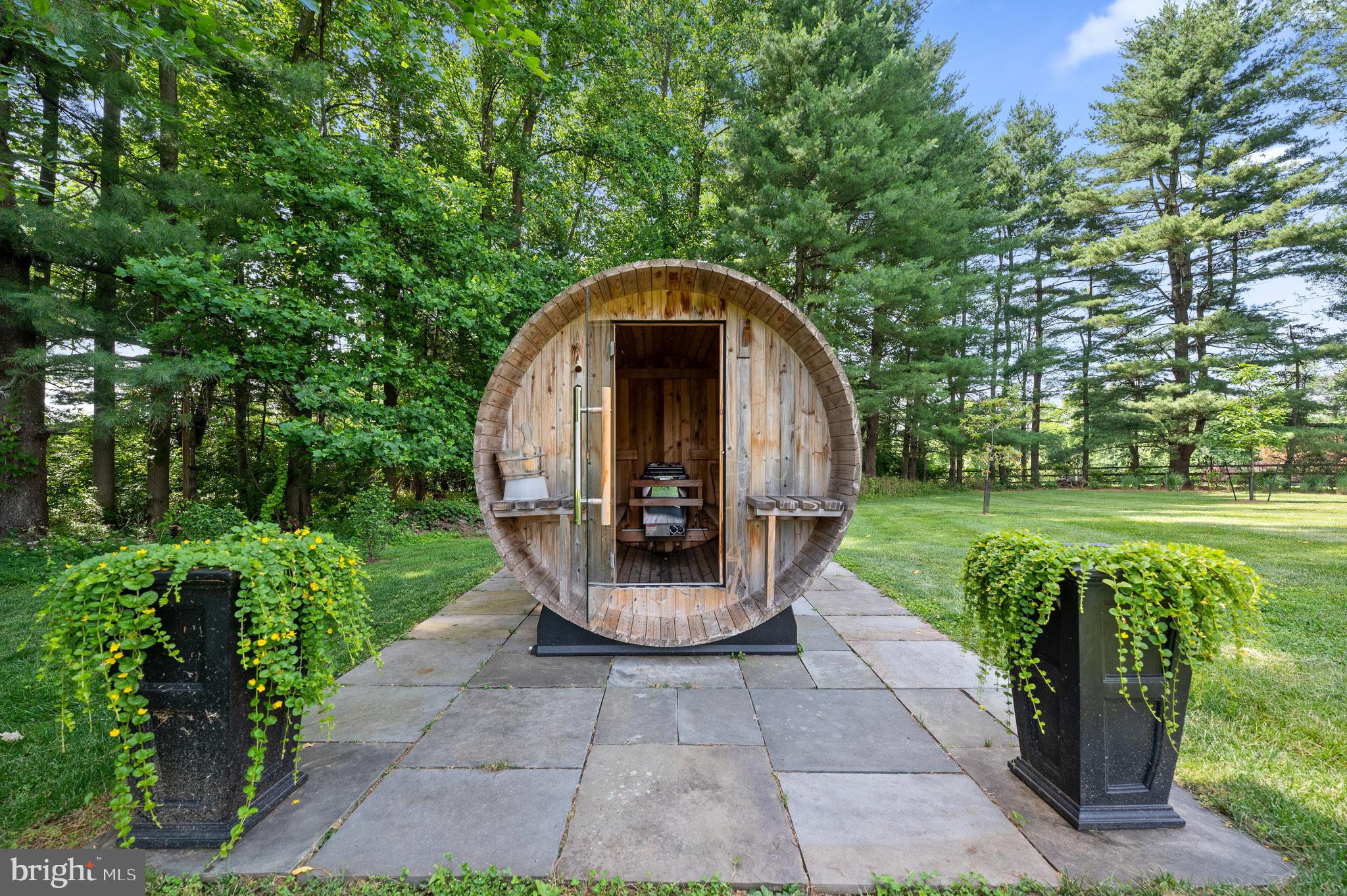 RADNOR HUNT - Residential