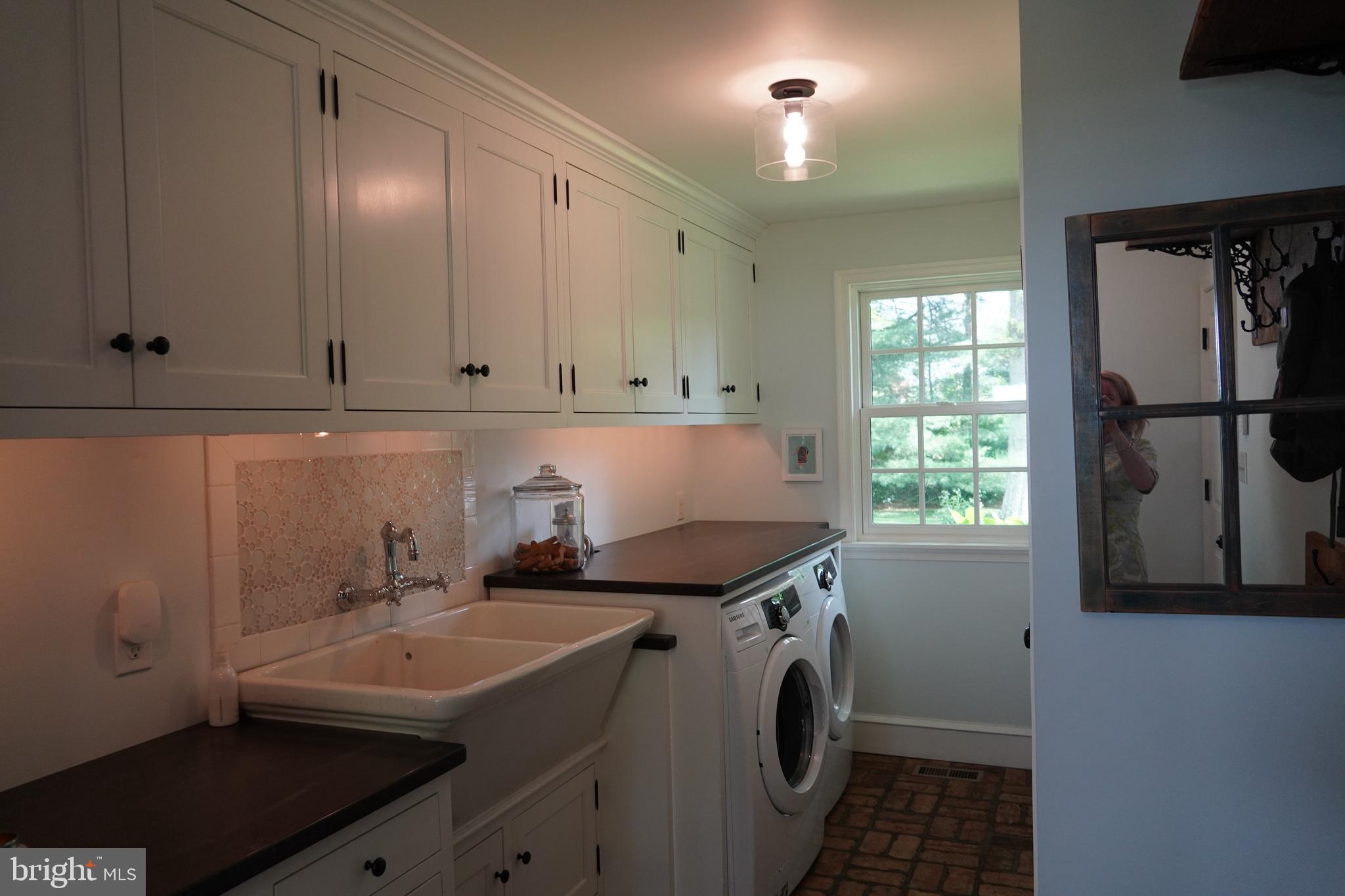 RADNOR HUNT - Residential