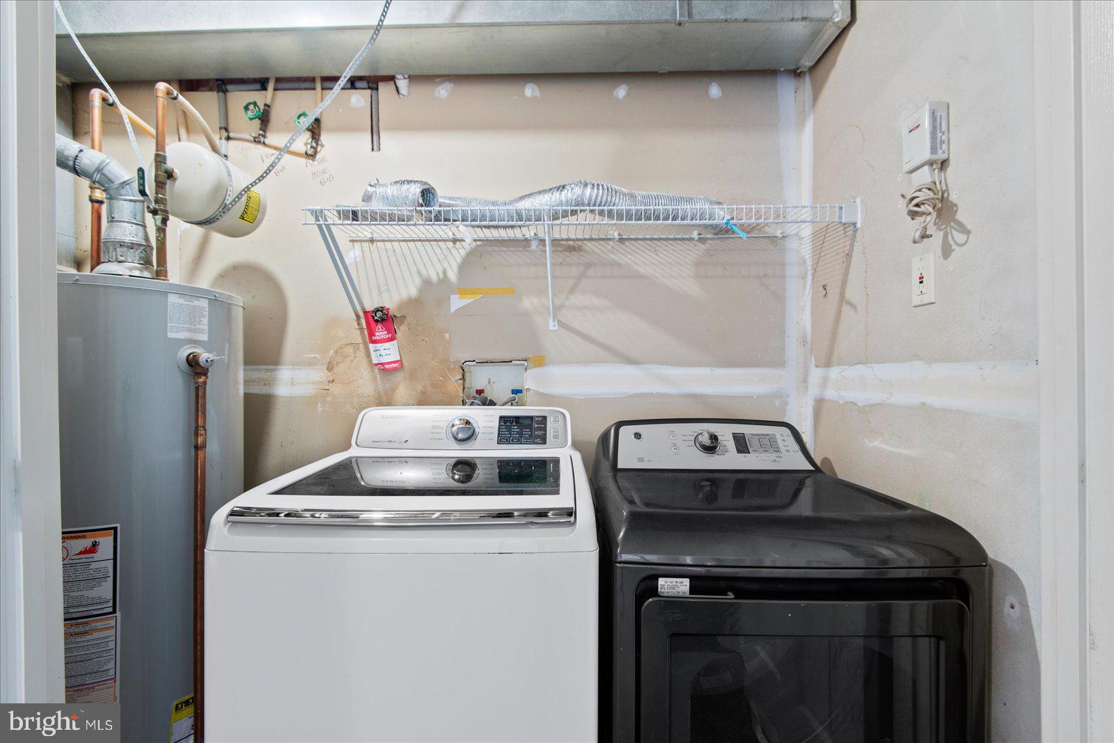 CHARLESTOWN COMMONS - Residential