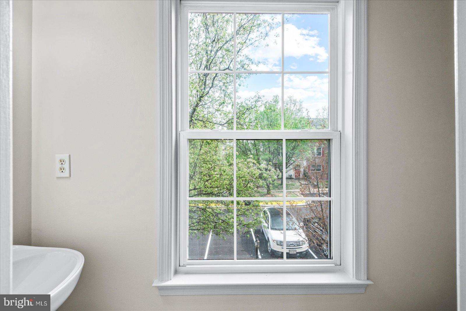 CHARLESTOWN COMMONS - Residential