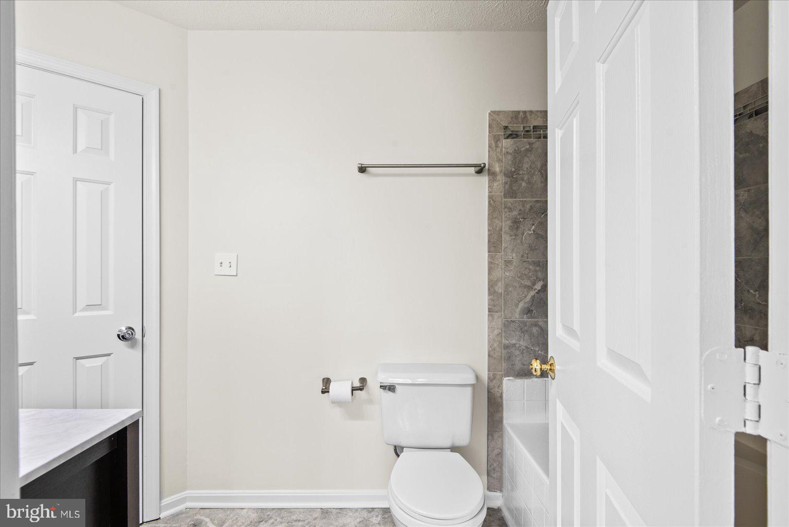 CHARLESTOWN COMMONS - Residential