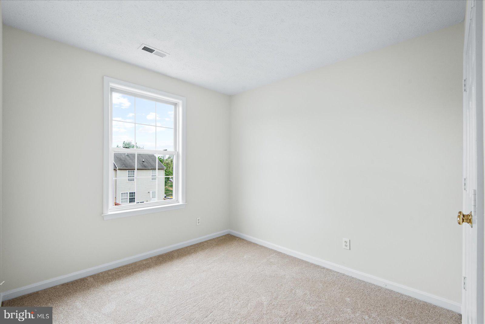 CHARLESTOWN COMMONS - Residential