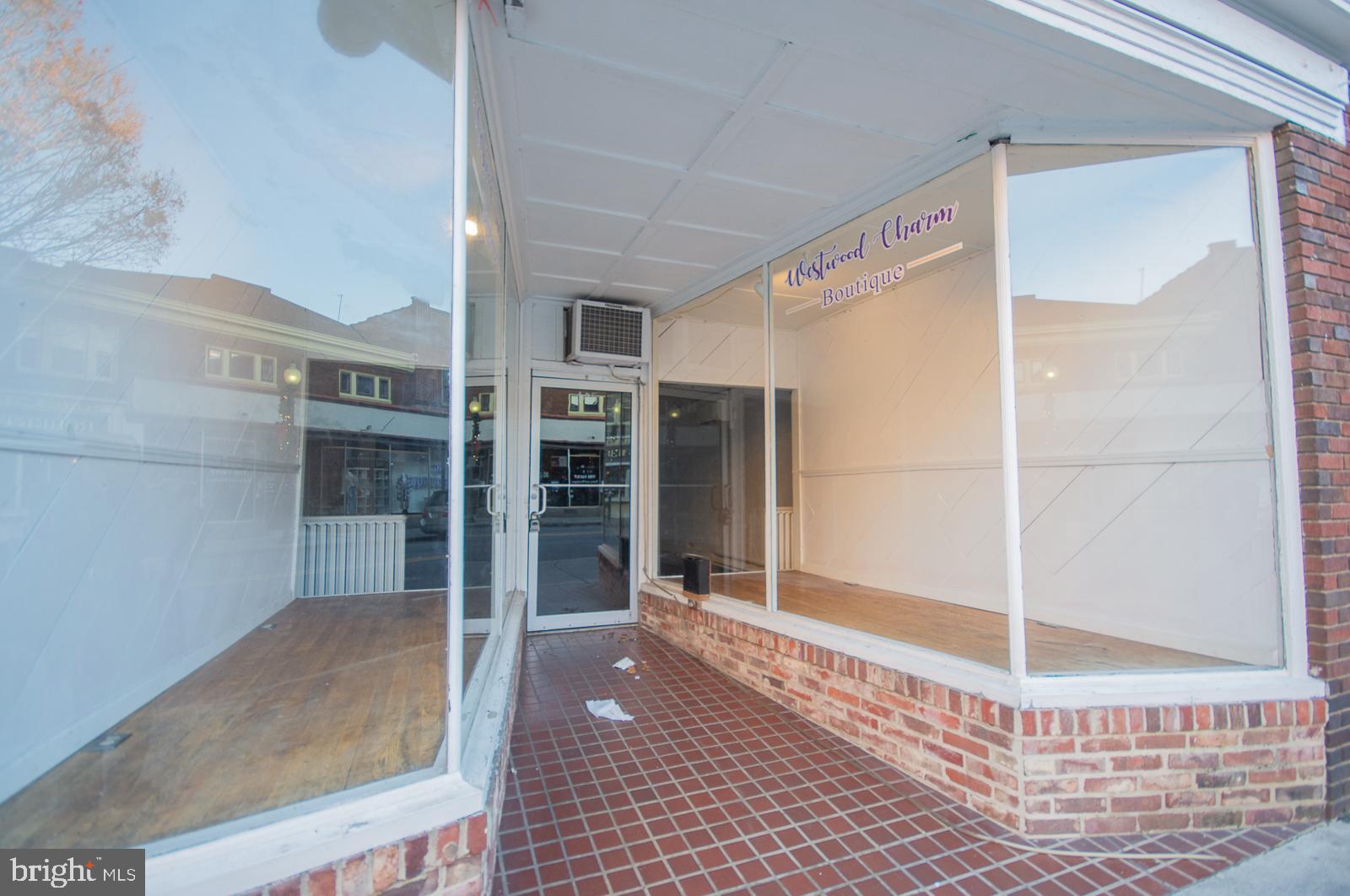 CITY OF MARTINSBURG - Commercial Lease