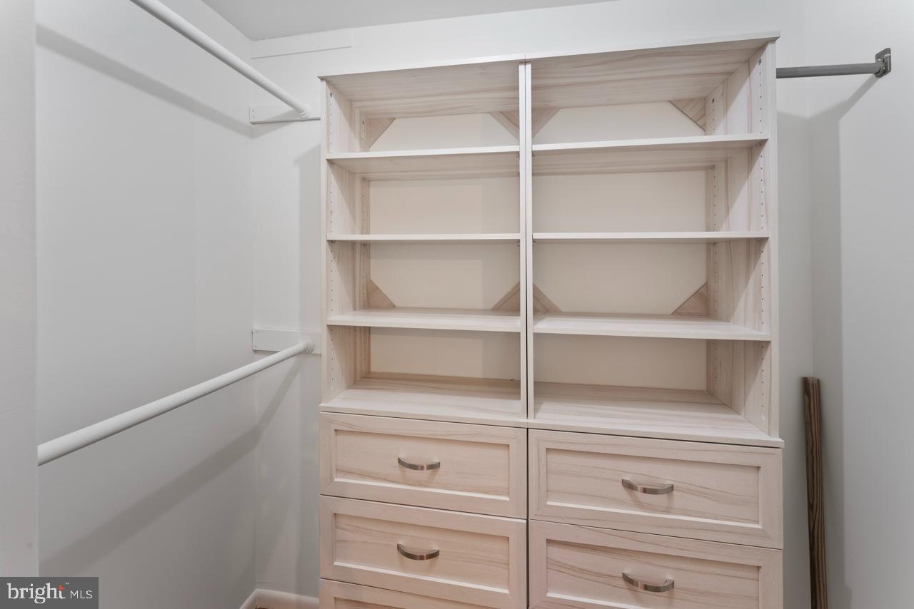 COLLINGWOOD SPRINGS - Residential