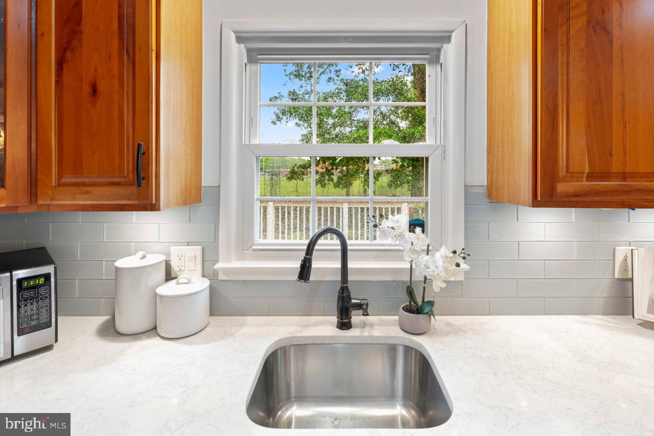 COLLINGWOOD SPRINGS - Residential