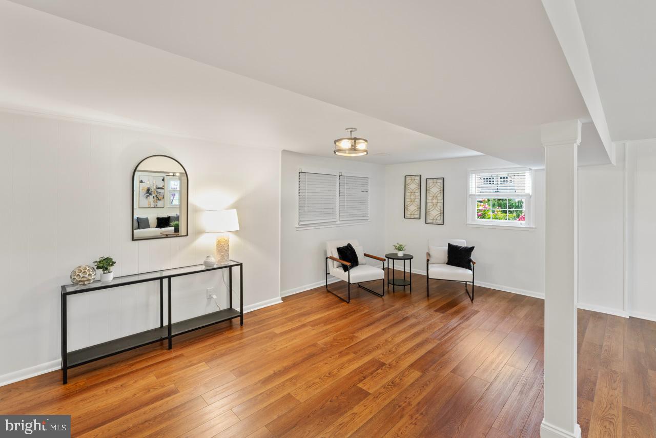 COLLINGWOOD SPRINGS - Residential