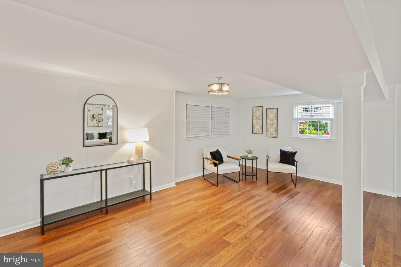 COLLINGWOOD SPRINGS - Residential