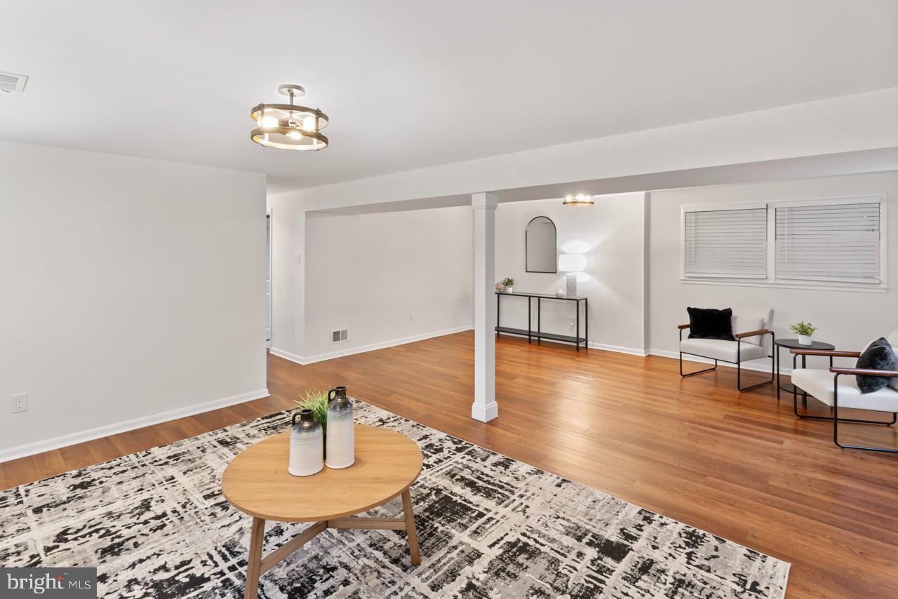 COLLINGWOOD SPRINGS - Residential