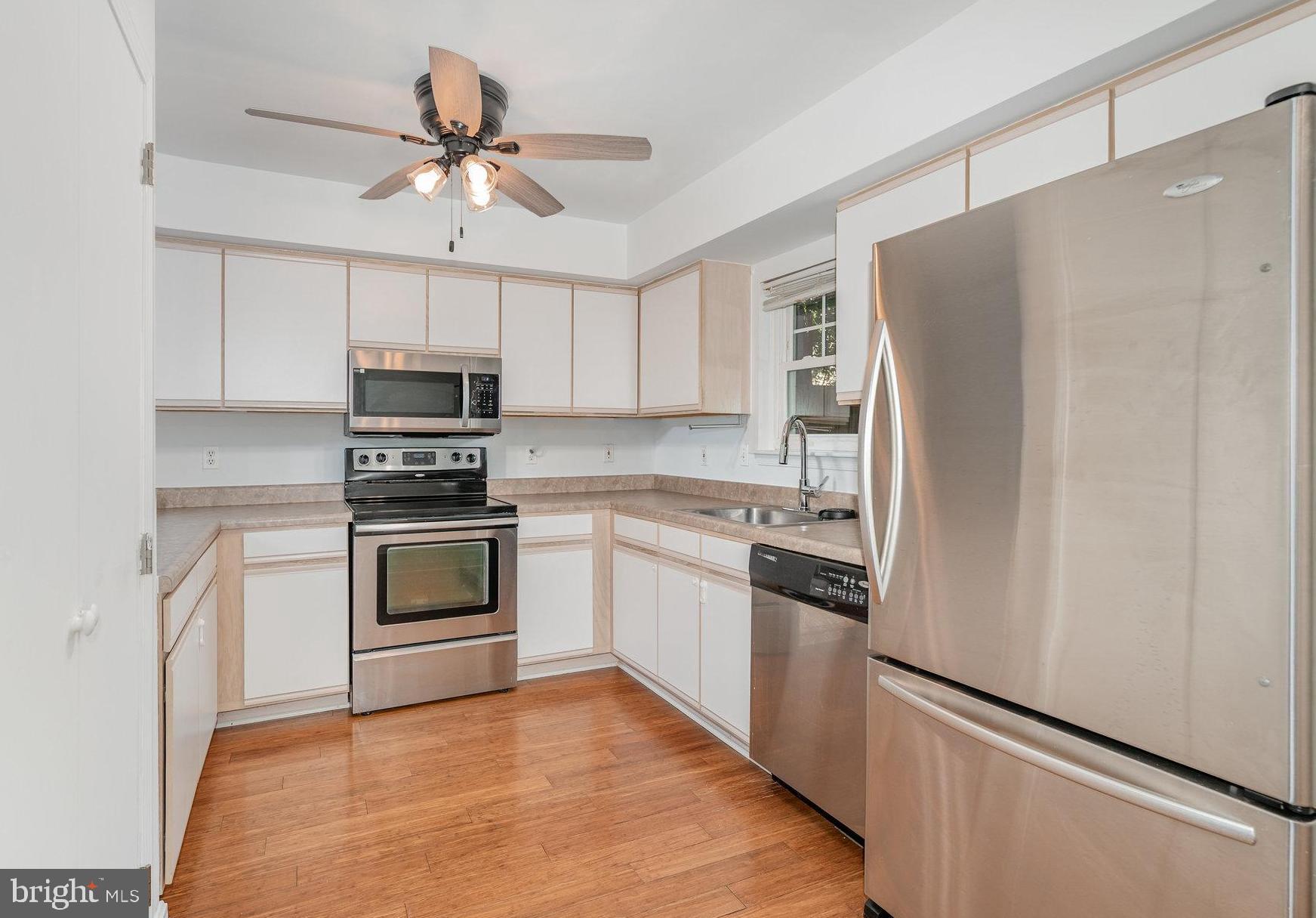 HARRIS HILL - Residential Lease