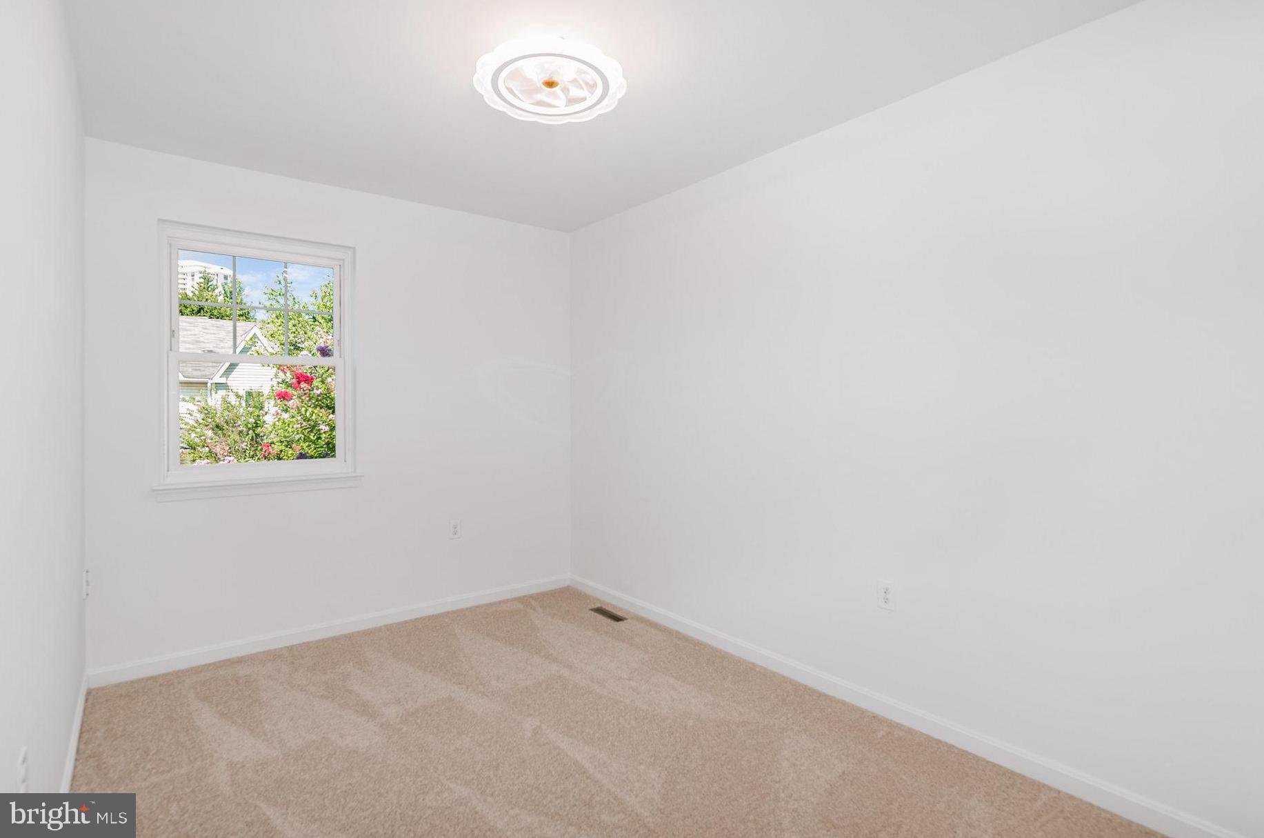 HARRIS HILL - Residential Lease