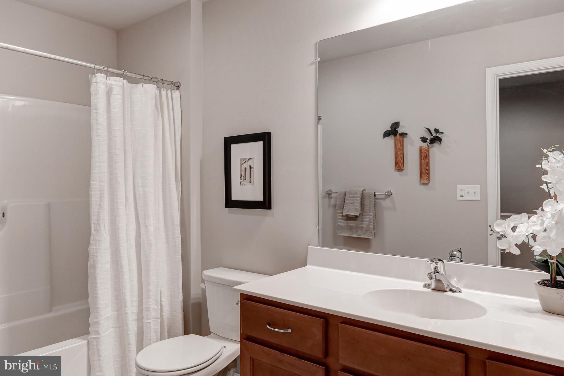 ORCHARD GLEN - Residential