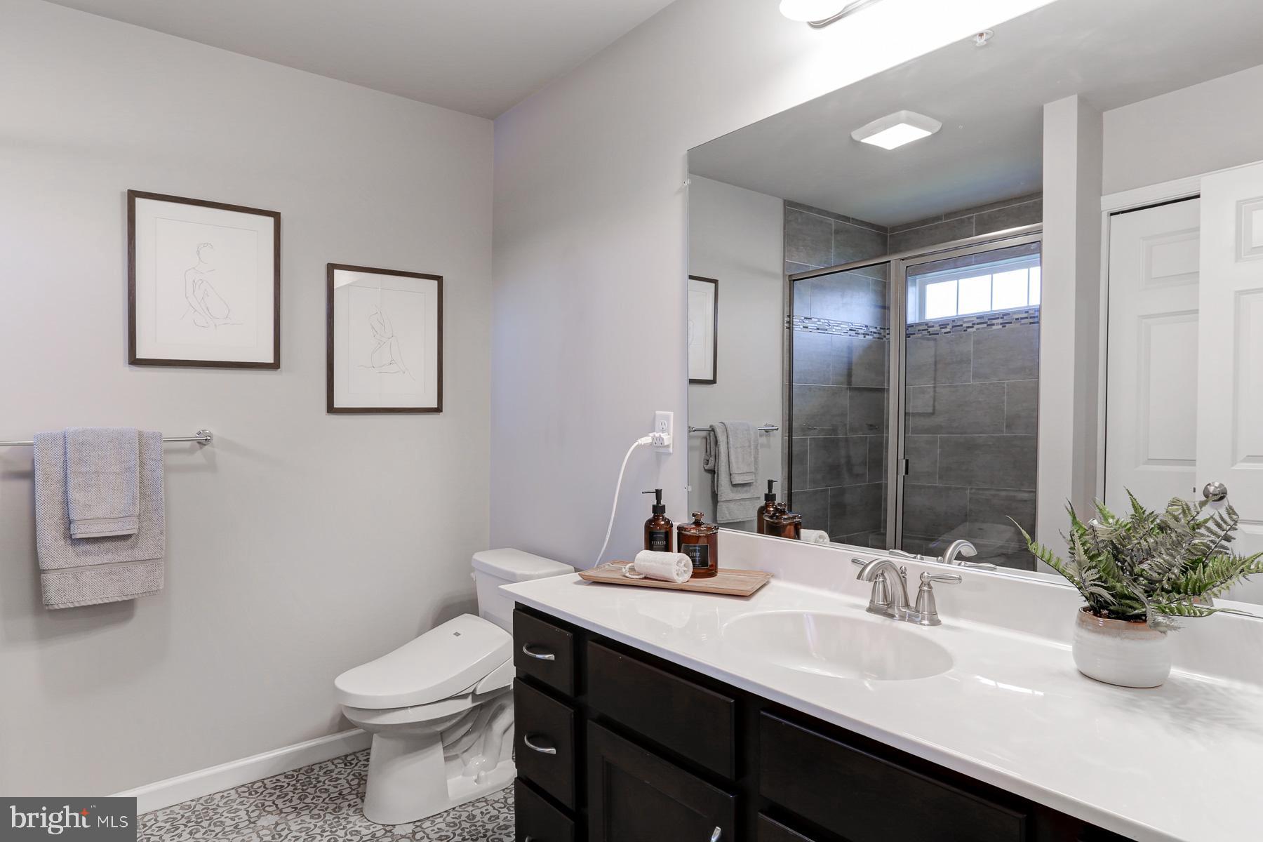 ORCHARD GLEN - Residential