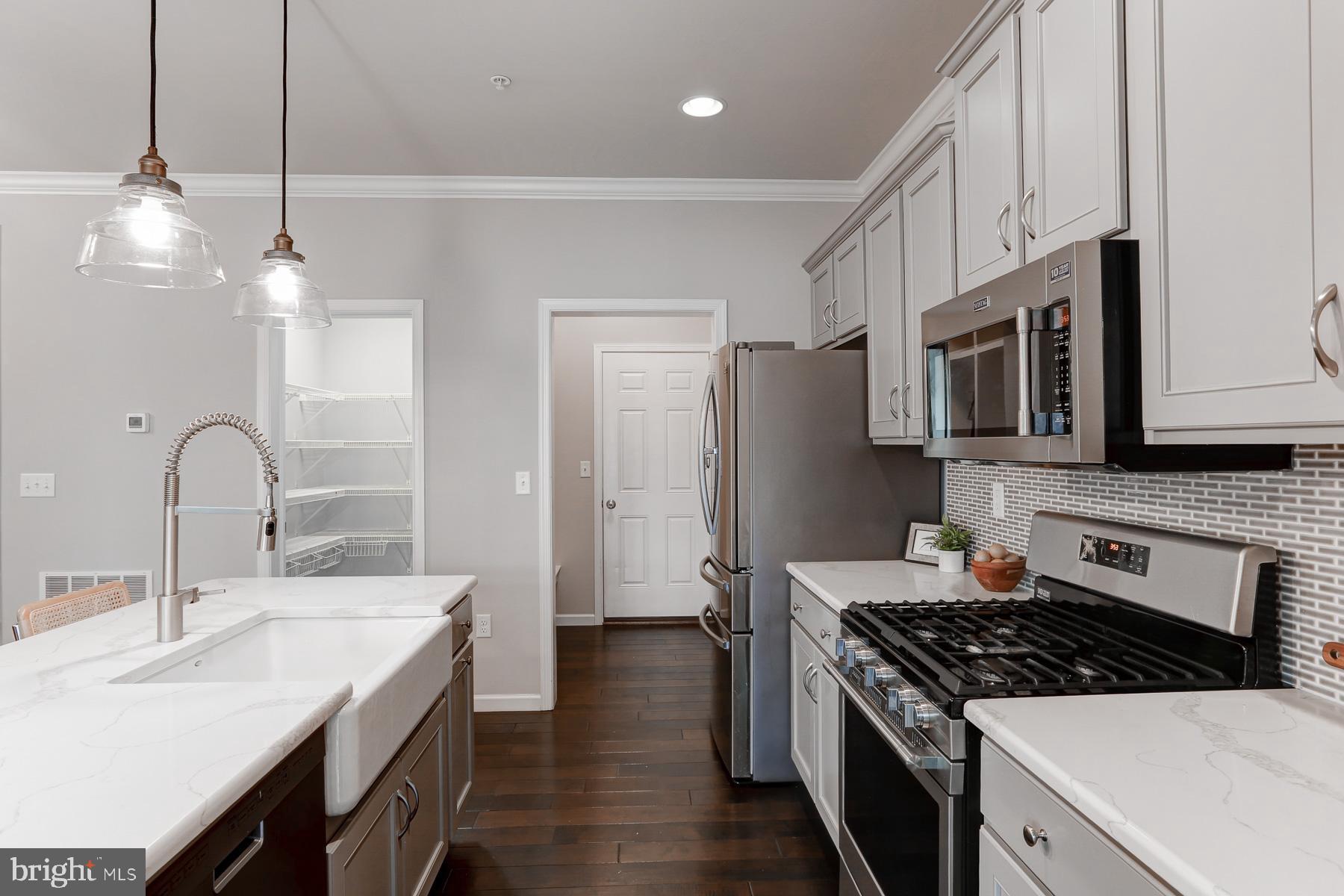 ORCHARD GLEN - Residential