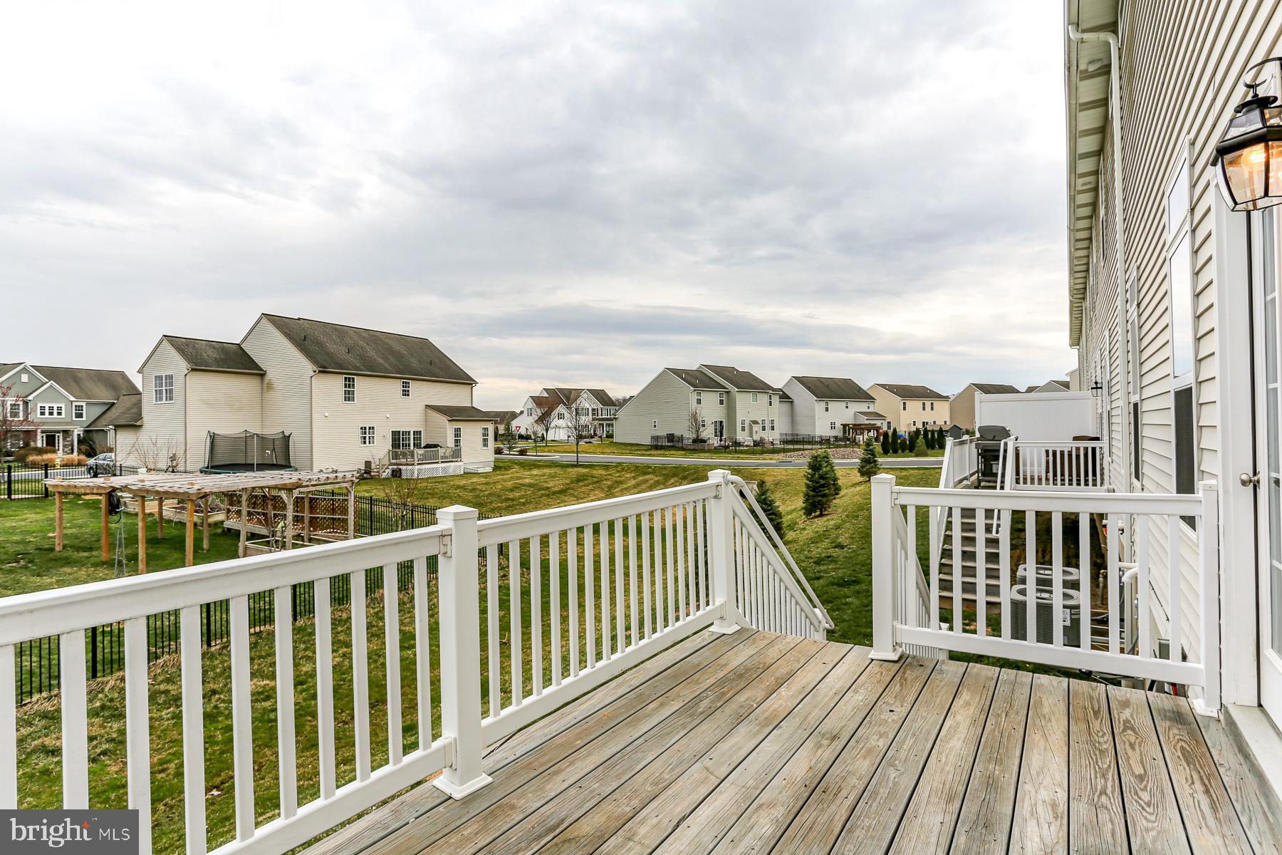 ORCHARD GLEN - Residential