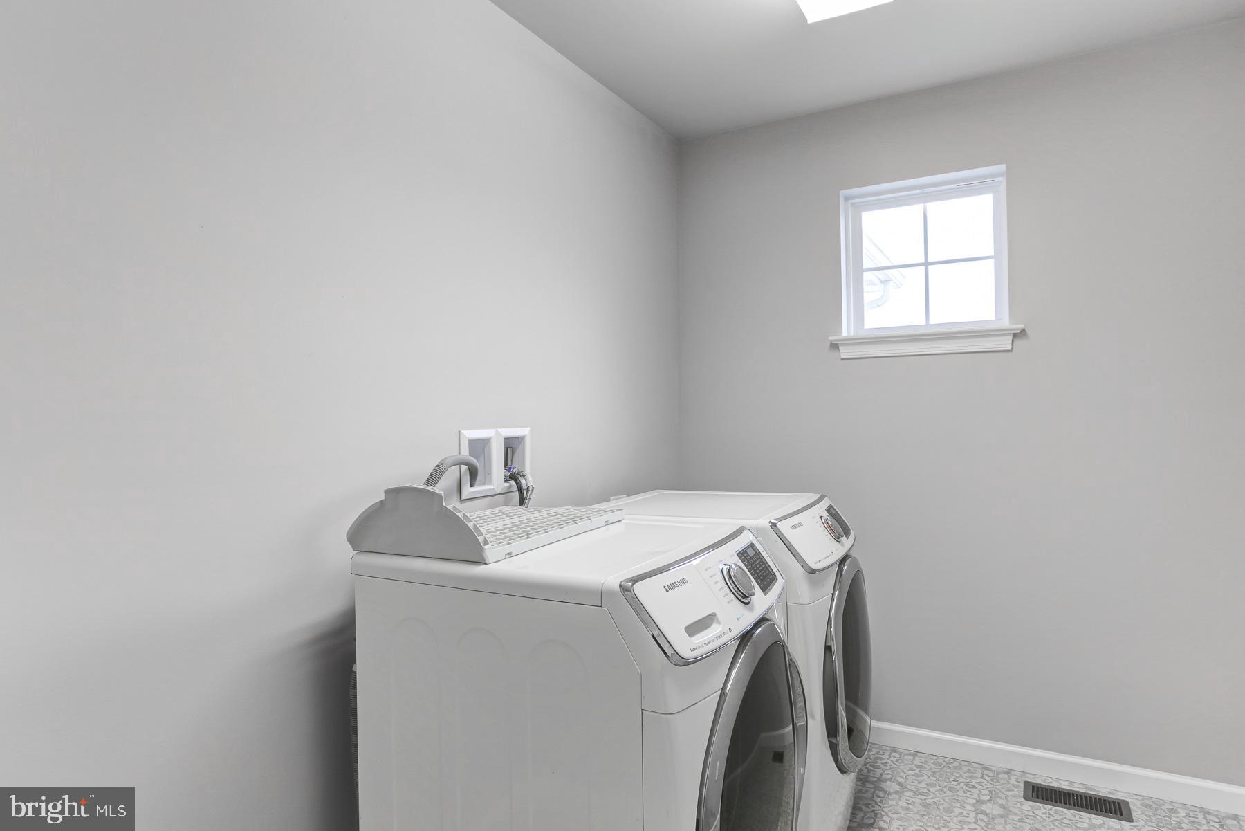 ORCHARD GLEN - Residential