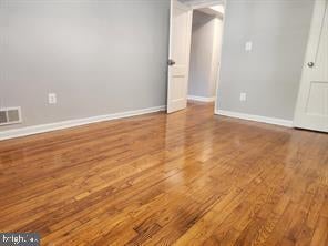 1126 48TH PLACE NE
