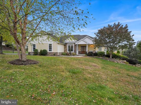 Photo of 521 Lake Front Drive, ORWIGSBURG, PA 17961 (MLS # PASK2024126)