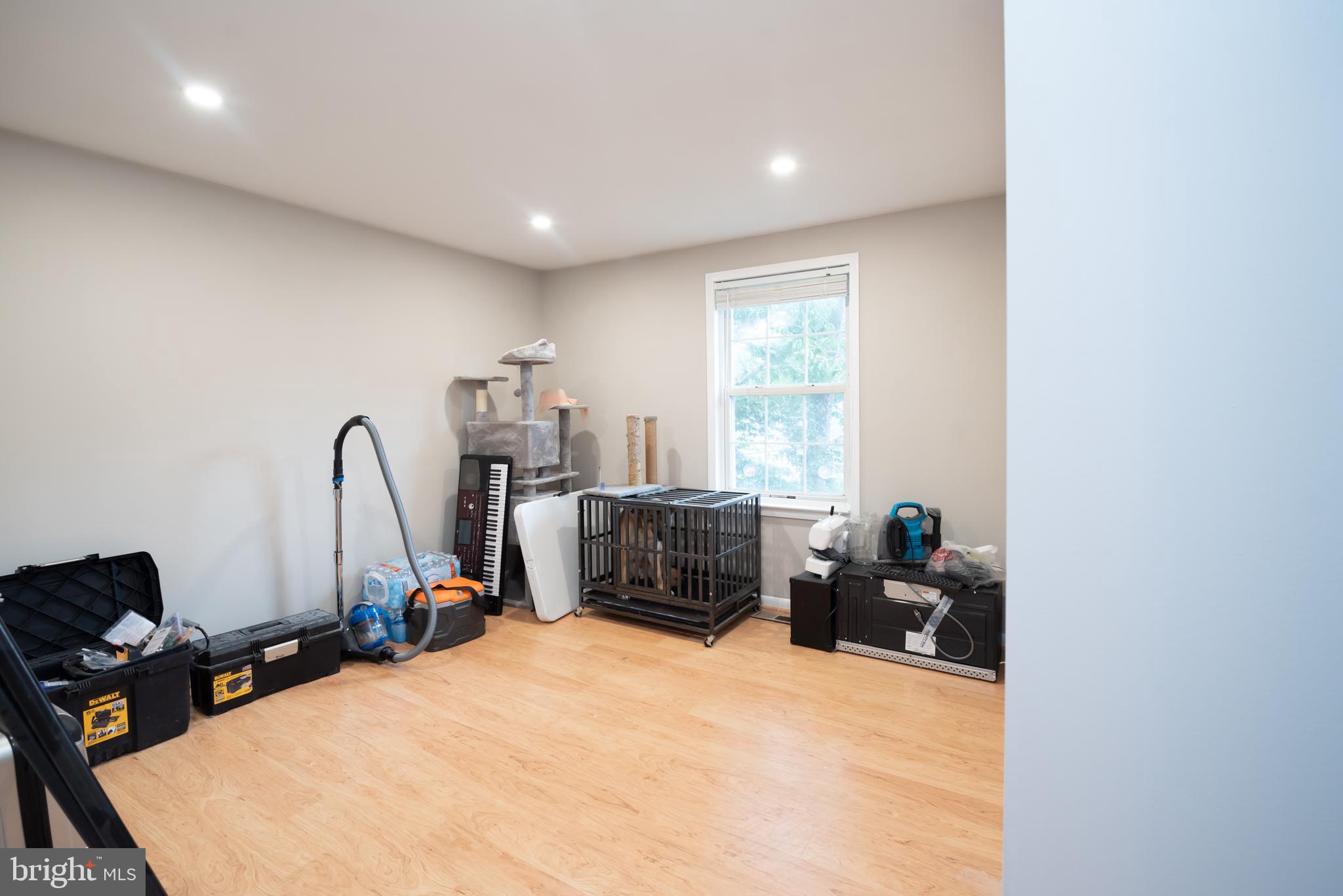 WHITE SANDS - Residential