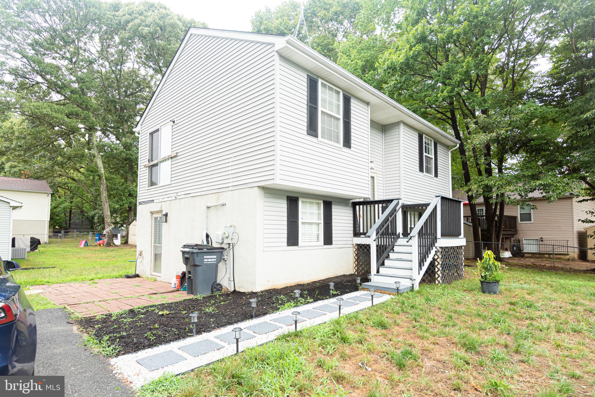 WHITE SANDS - Residential