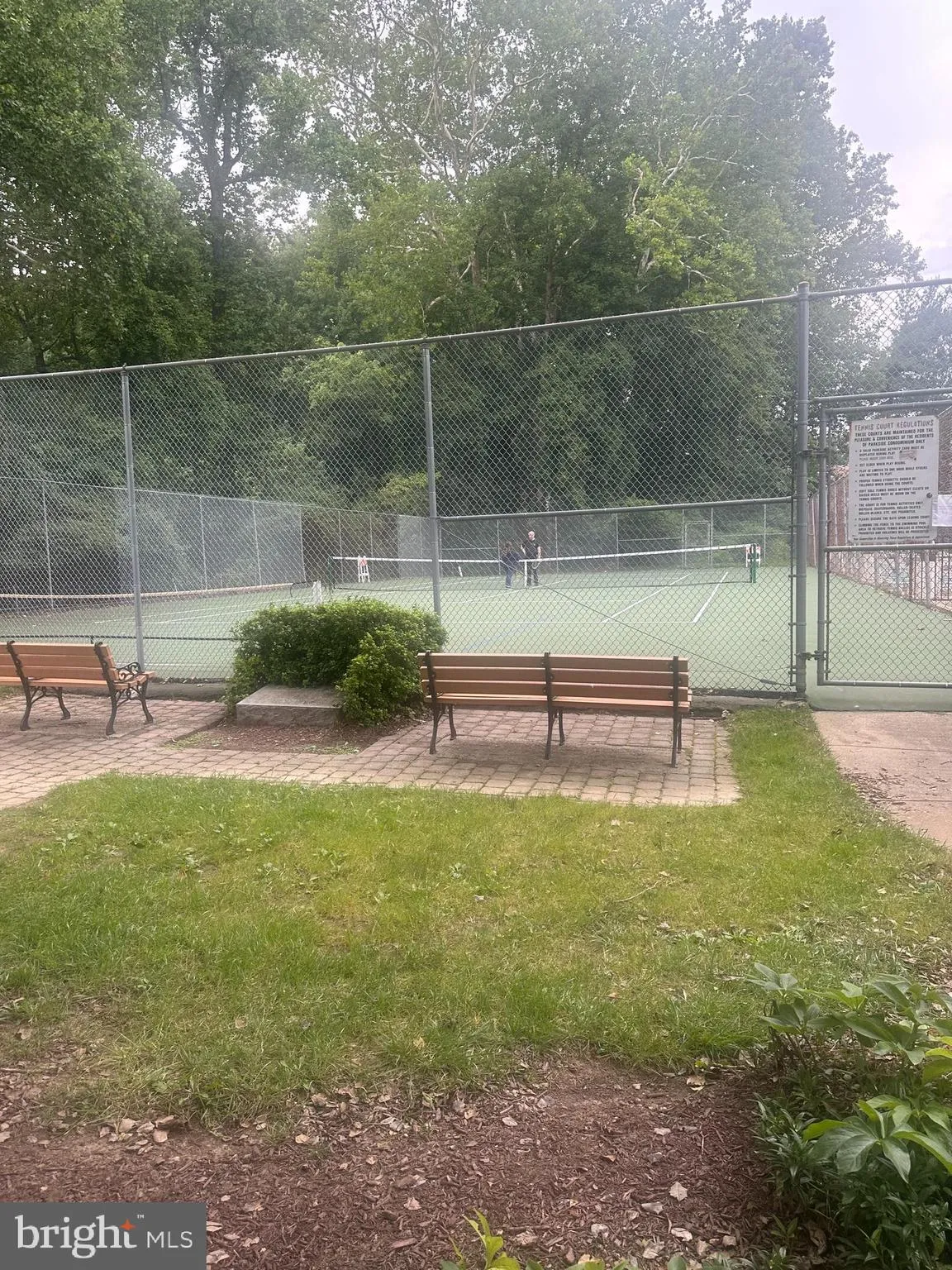 Bethesda, Maryland 20814, United States, 2 Bedrooms Bedrooms, ,1 BathroomBathrooms,Residential,Pending,186411