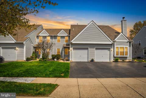 Townhouse For Sale - 27 Aspen Court<br/> BORDENTOWN, NJ 08505