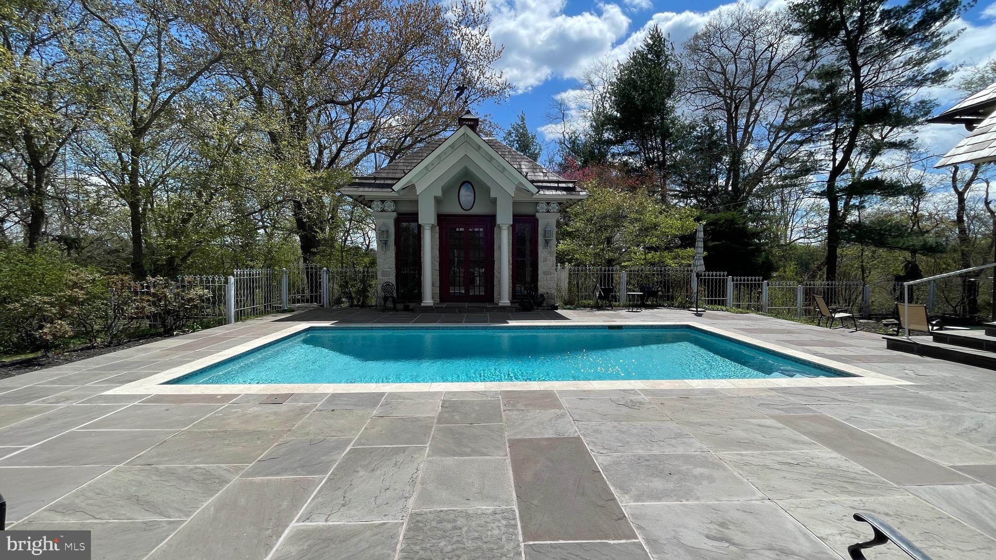 STODDARD - Residential