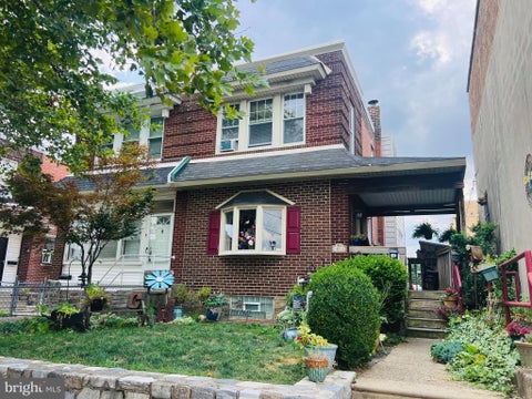 Townhouse For Sale - 4010 Princeton Avenue<br/> PHILADELPHIA, PA 19135