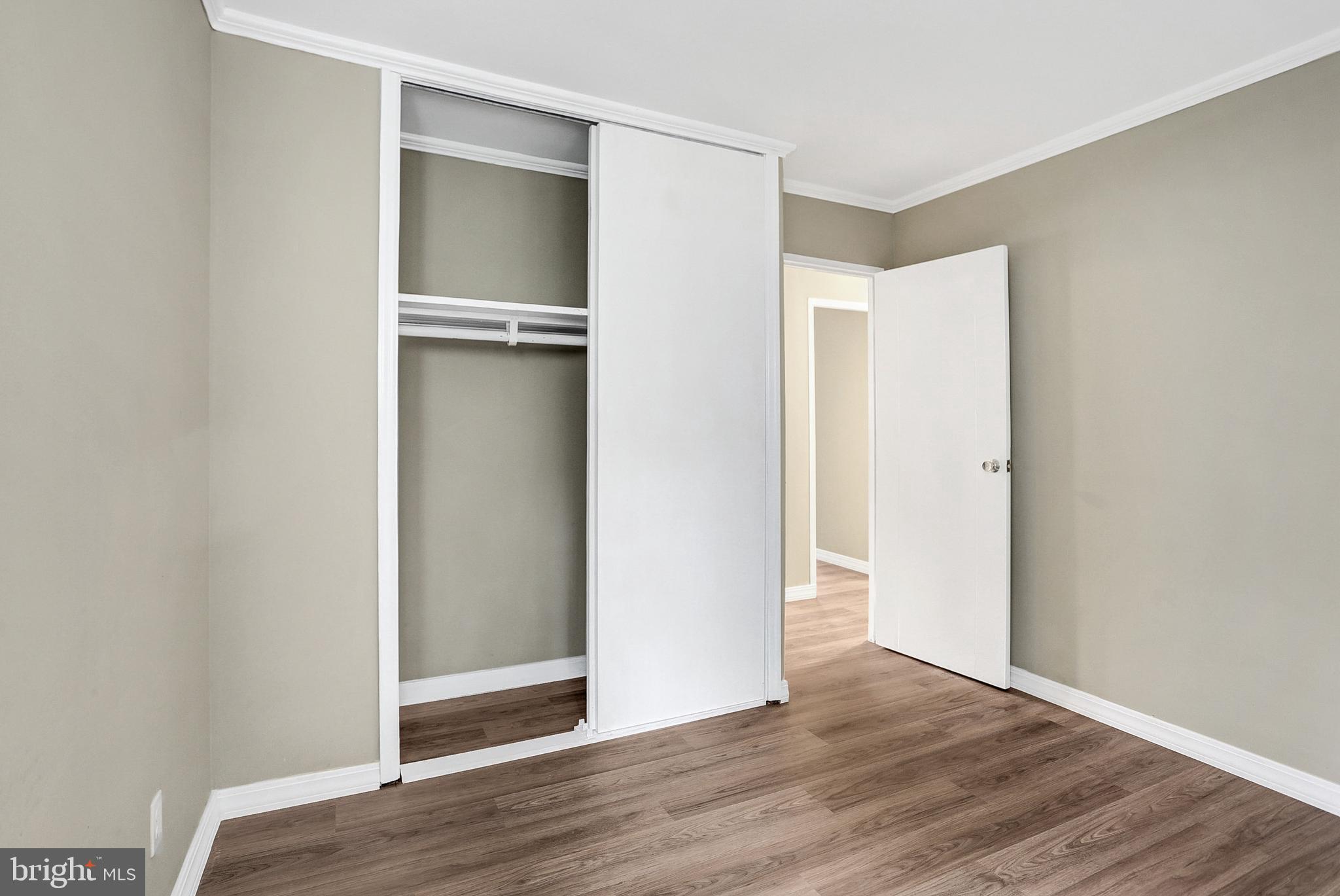 DELBROOK MANOR - Residential