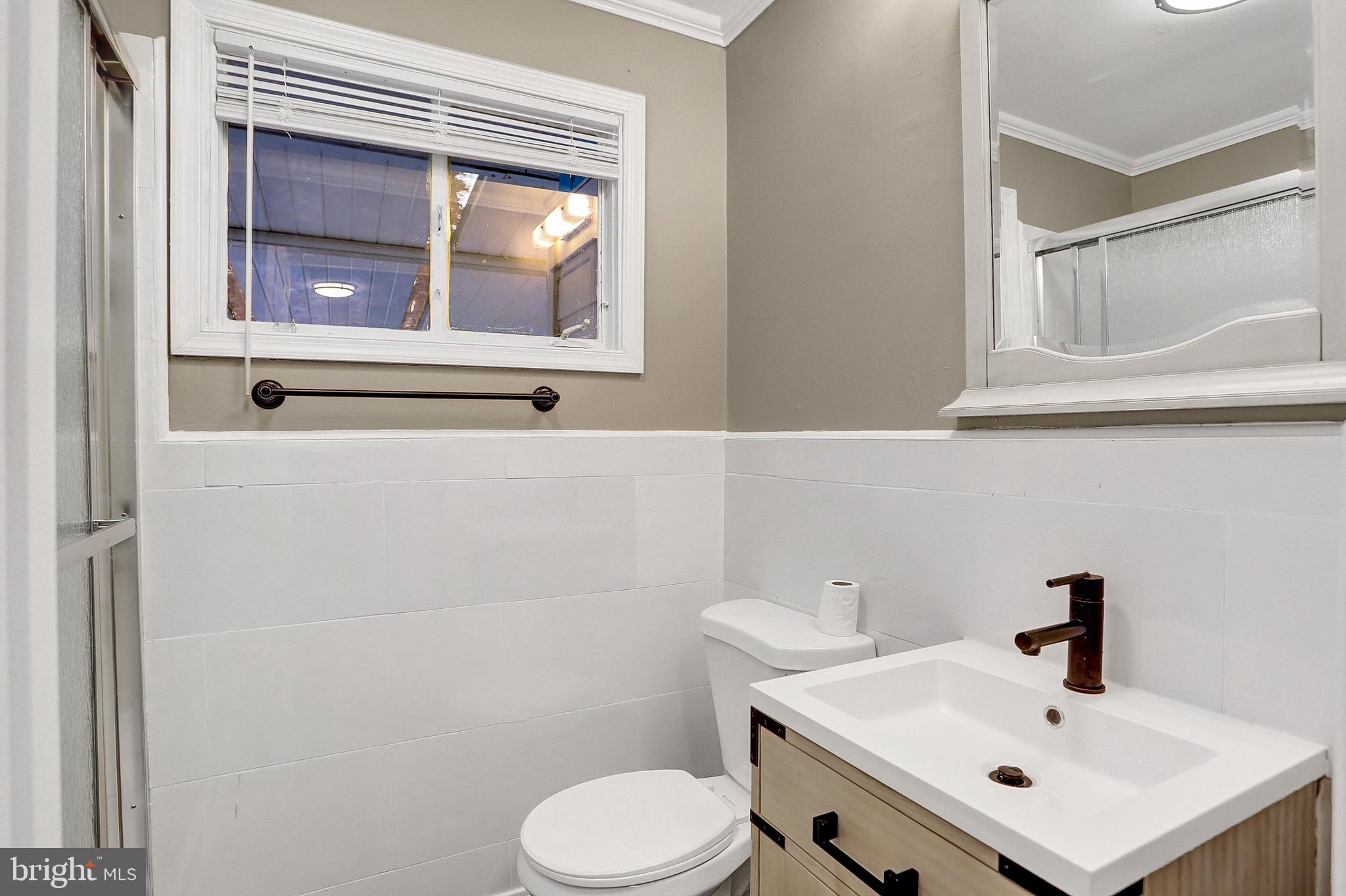 DELBROOK MANOR - Residential