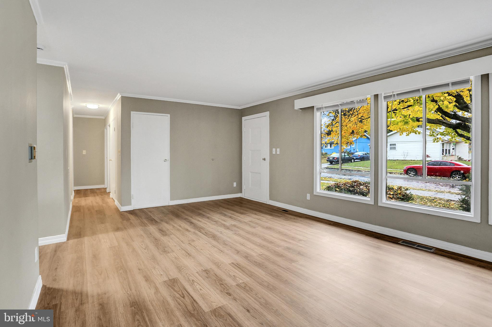 DELBROOK MANOR - Residential