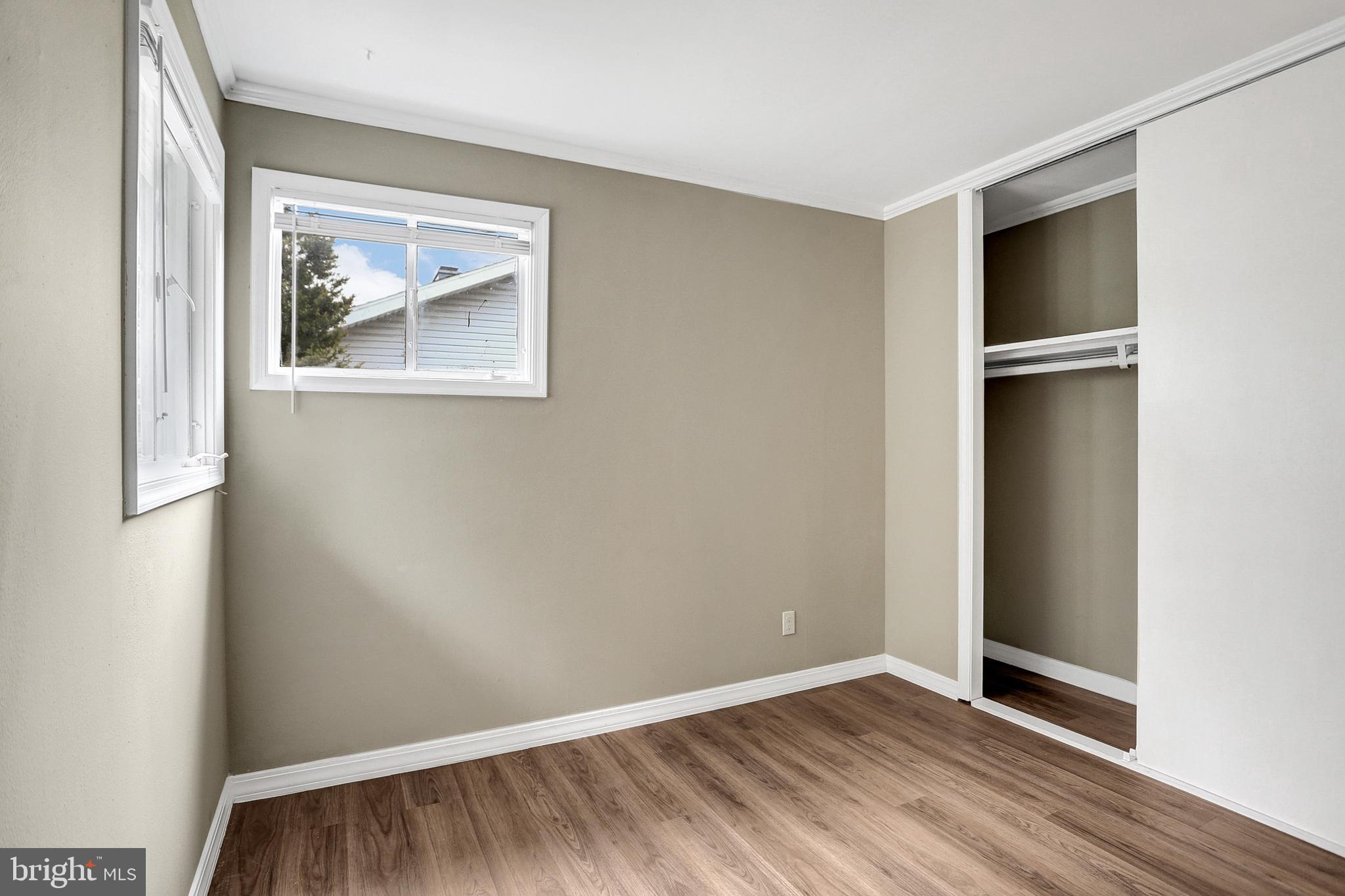 DELBROOK MANOR - Residential