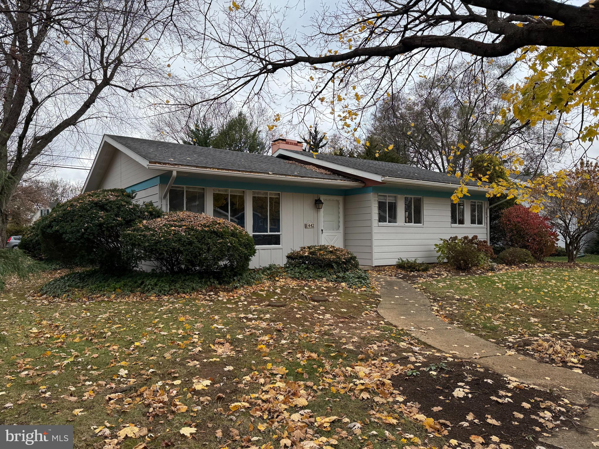 DELBROOK MANOR - Residential