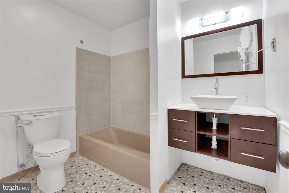 BROADWATER ESTATES - Residential