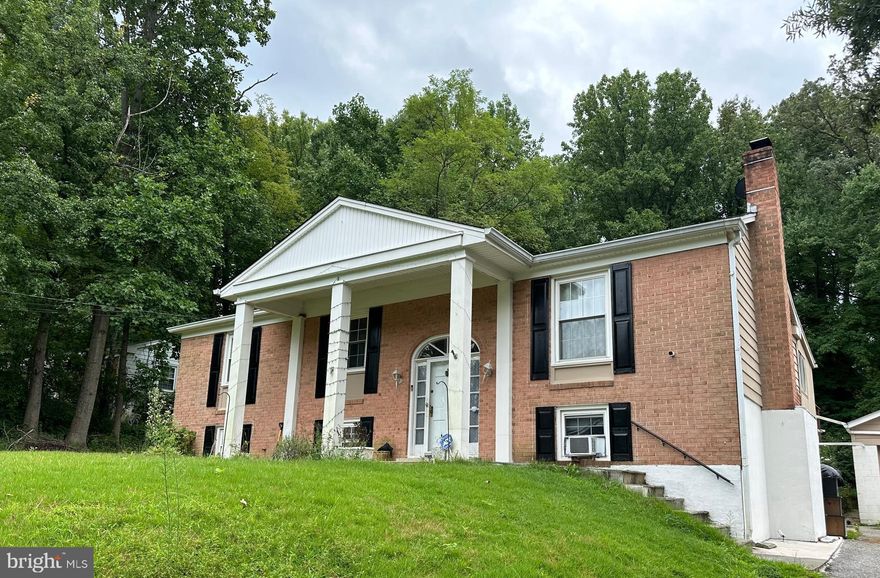 Large cozy home located in the Highbridge Estates. This home features 6 bedrooms, 3 full bathrooms with lots of open outdoor space. Home needs work, sold as is condition.