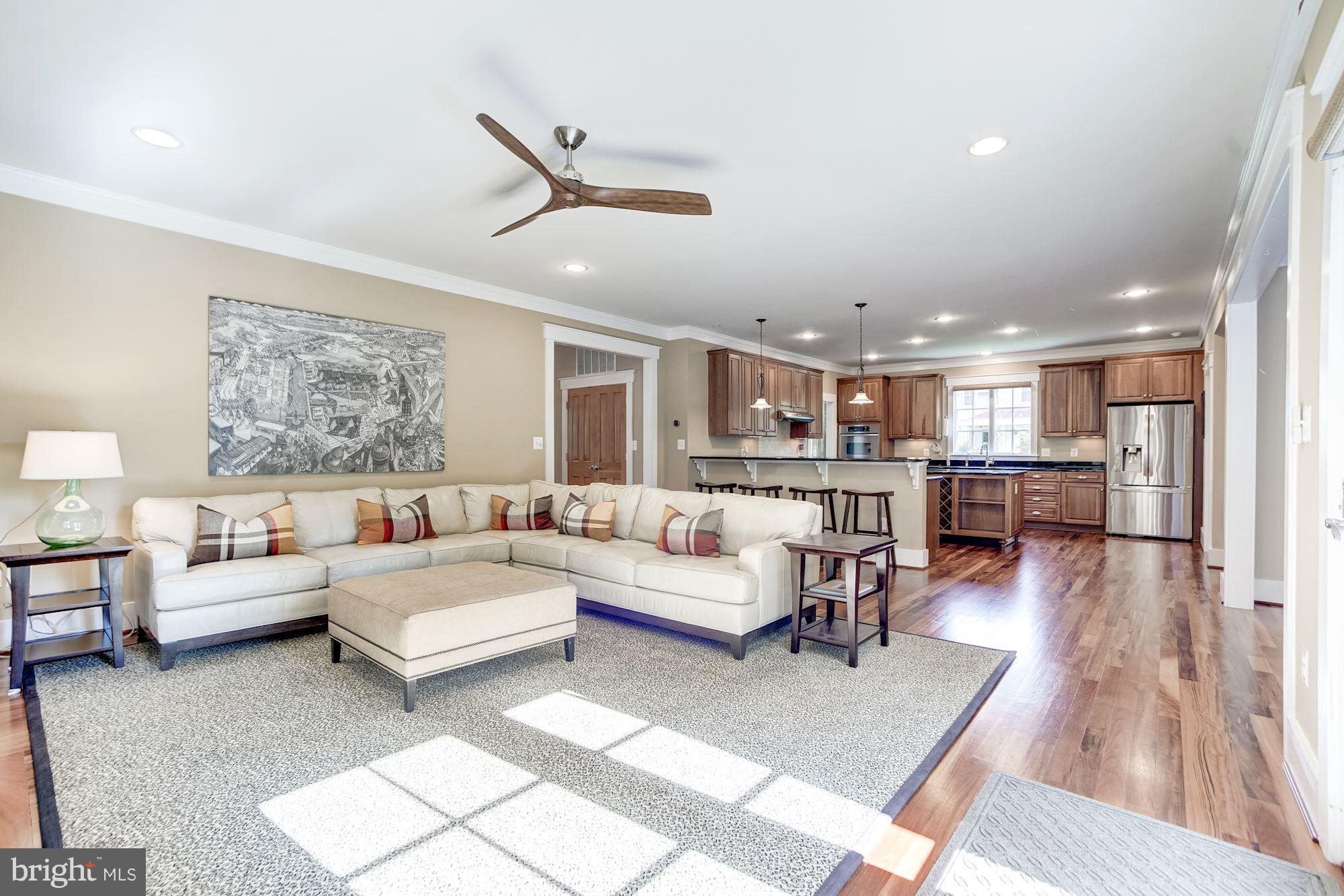 WEST VIENNA WOODS - Residential