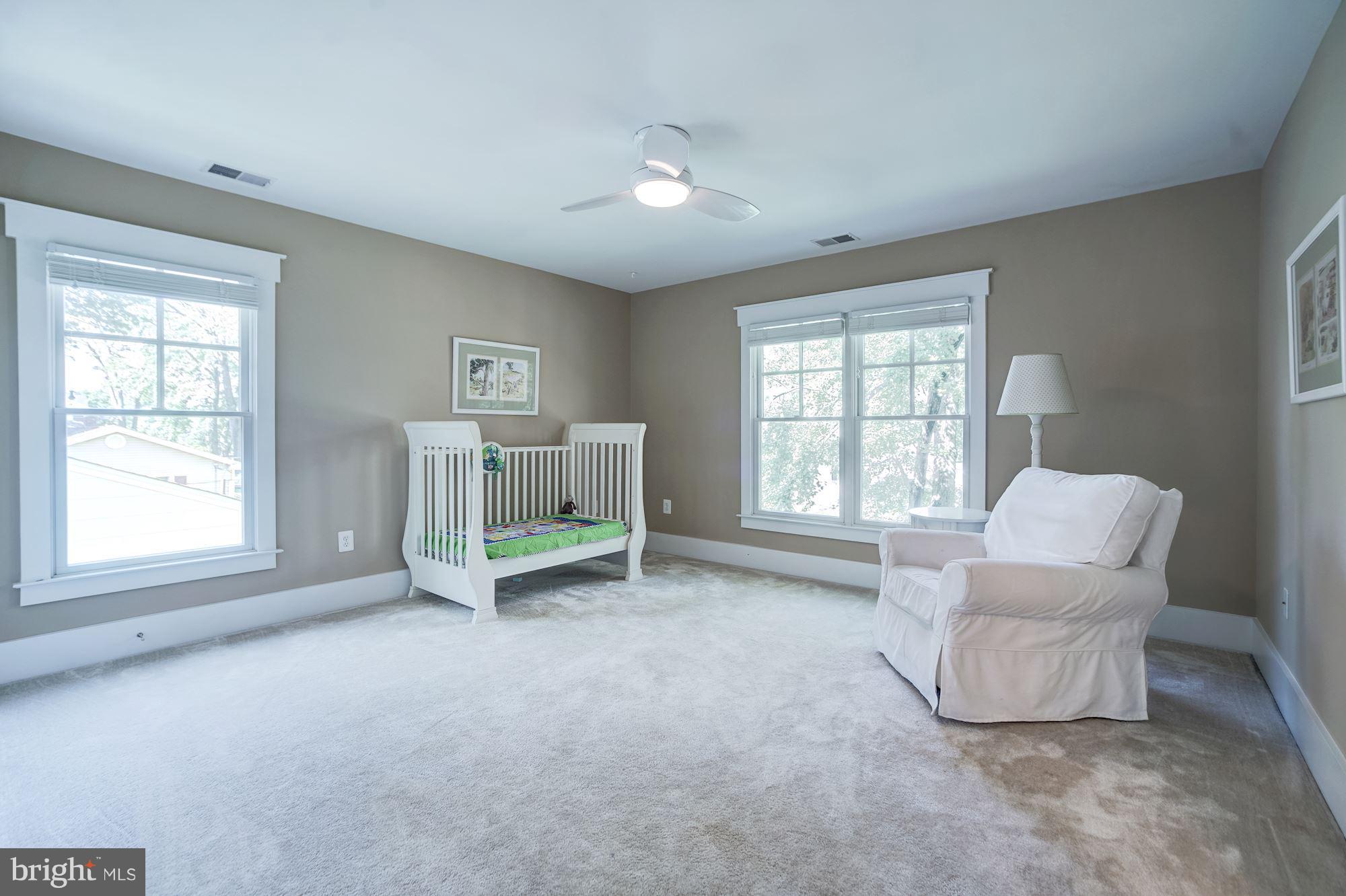 WEST VIENNA WOODS - Residential