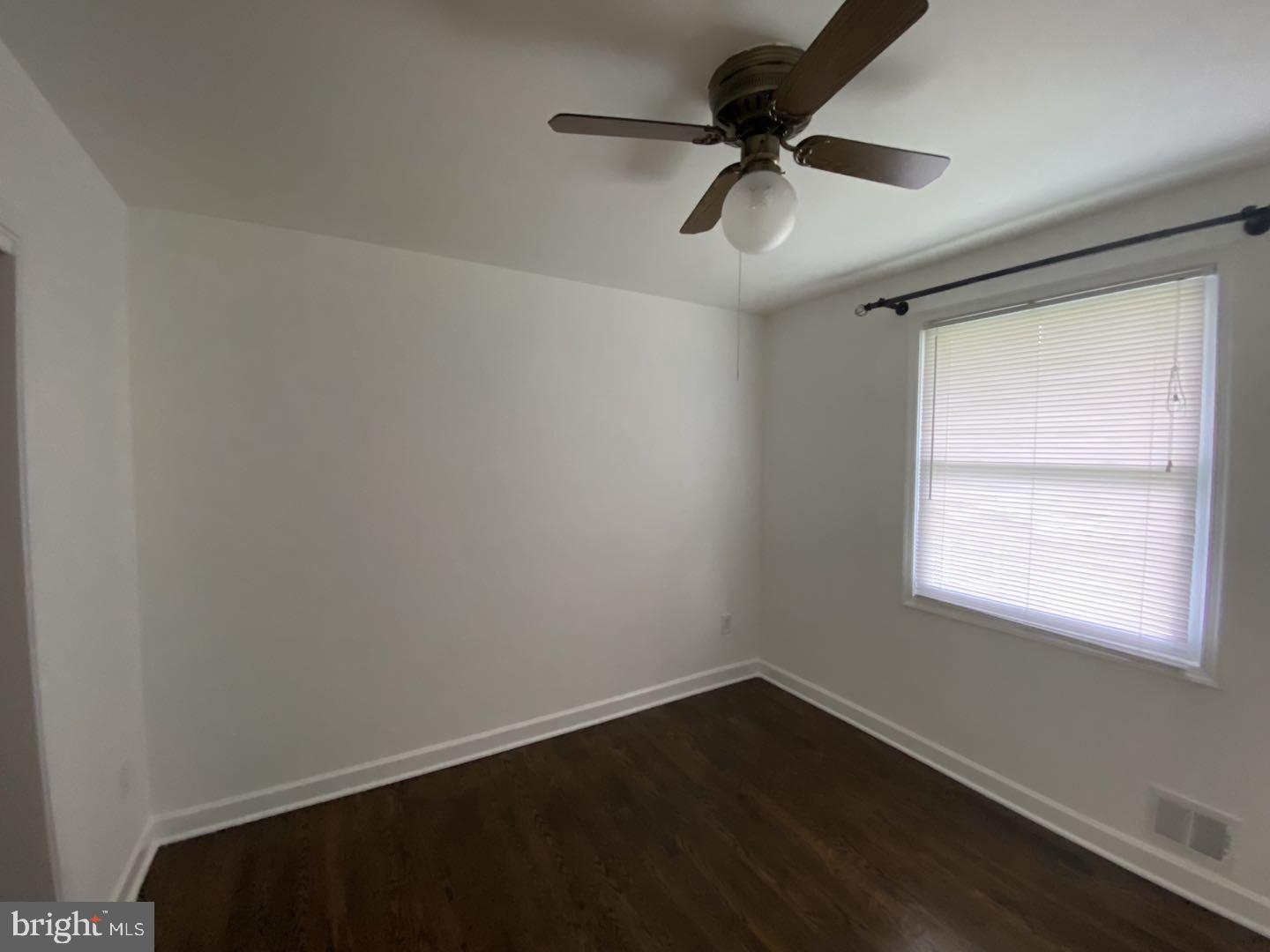 RIVER RIDGE ESTATES - Residential Lease