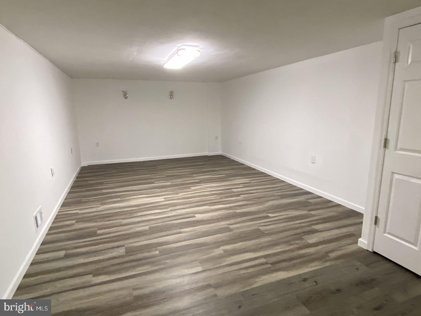 RIVER RIDGE ESTATES - Residential Lease