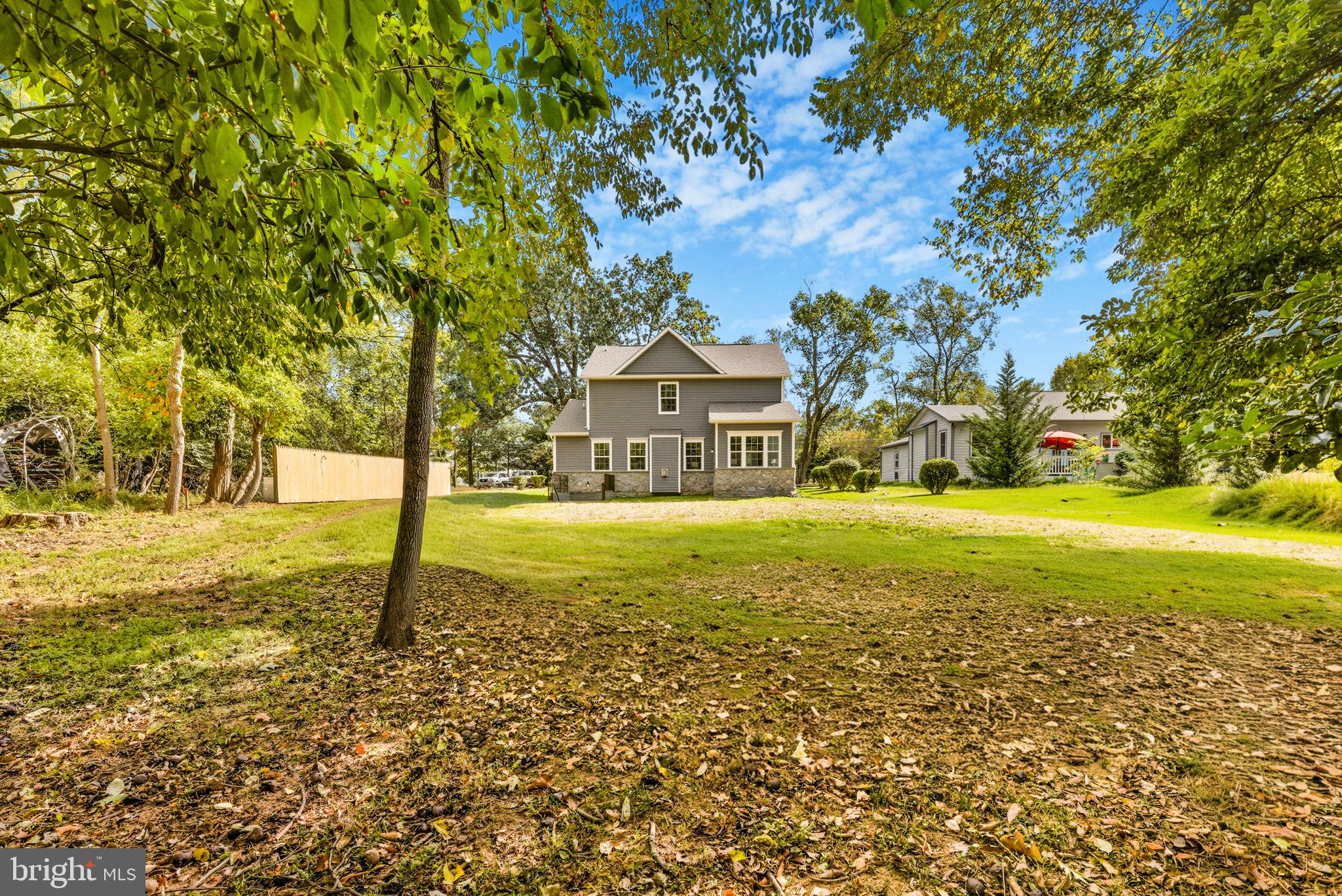 WASHINGTON GROVE - Residential