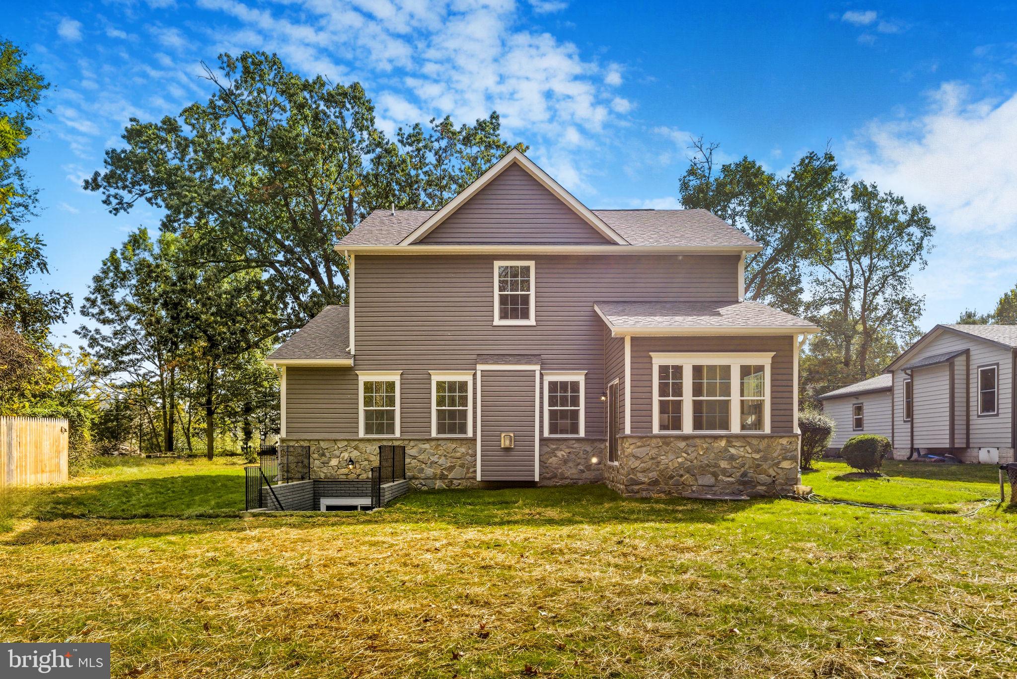 WASHINGTON GROVE - Residential