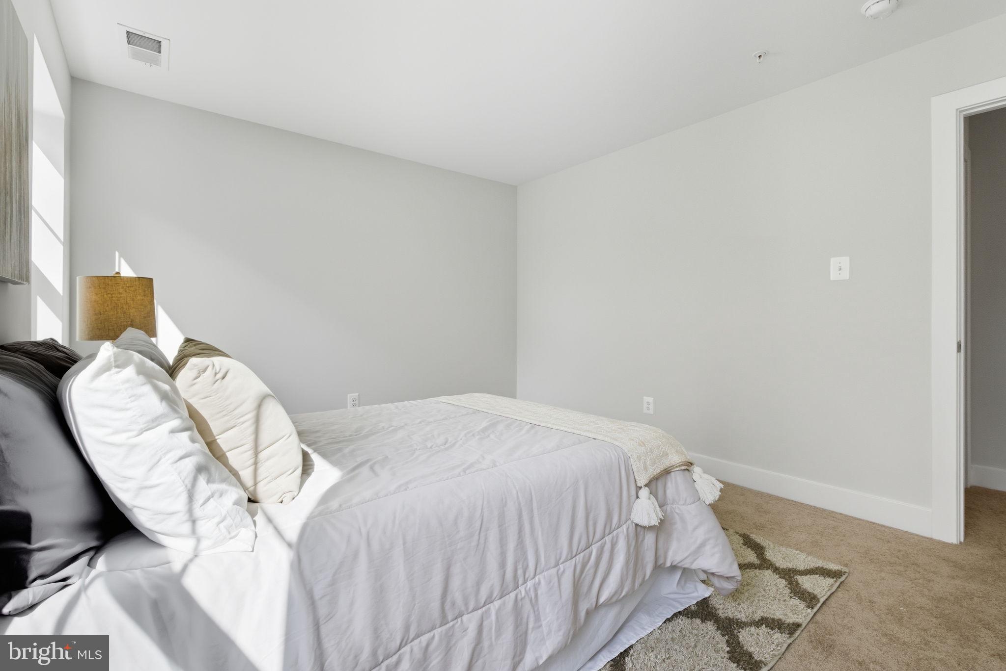 WASHINGTON GROVE - Residential