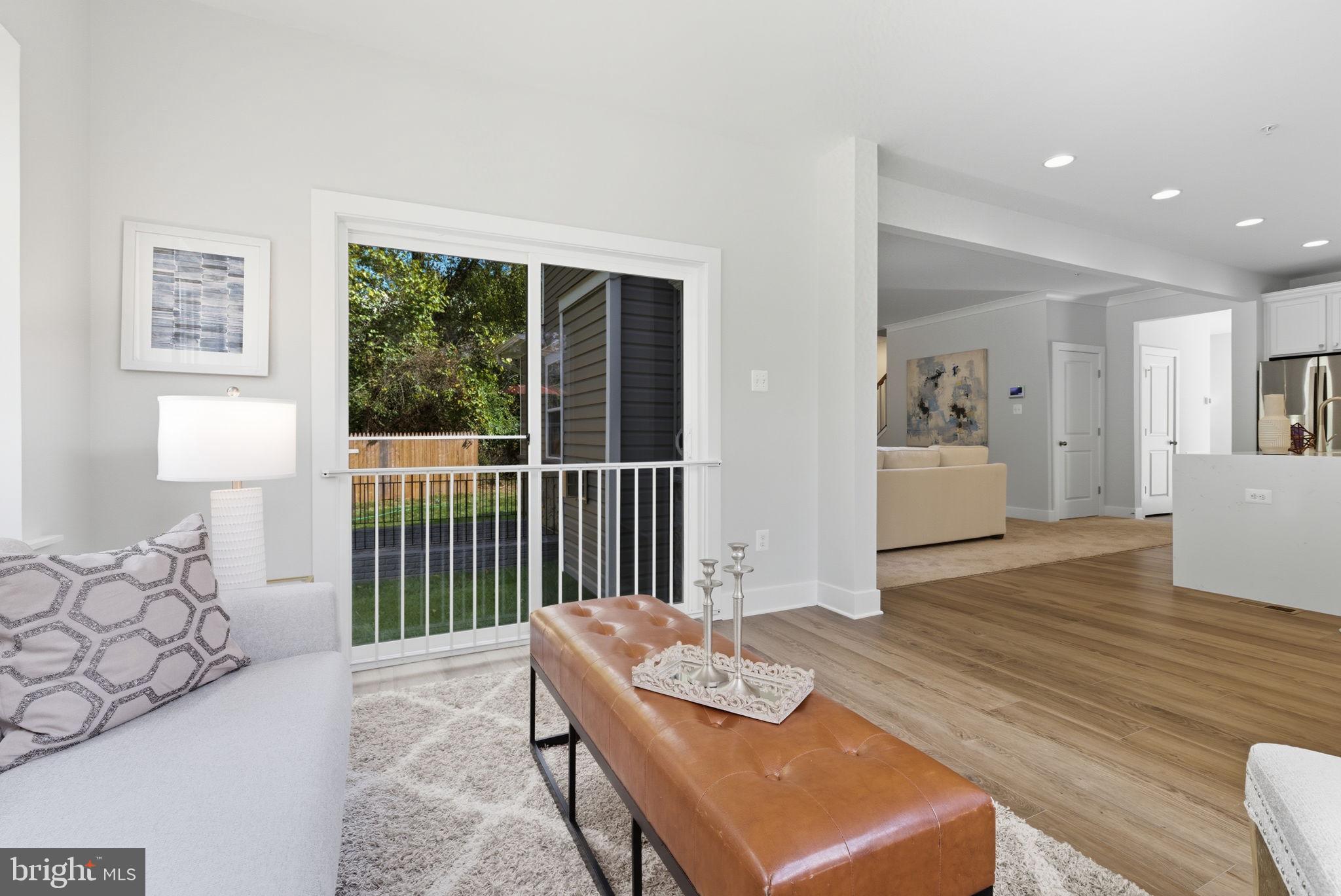 WASHINGTON GROVE - Residential